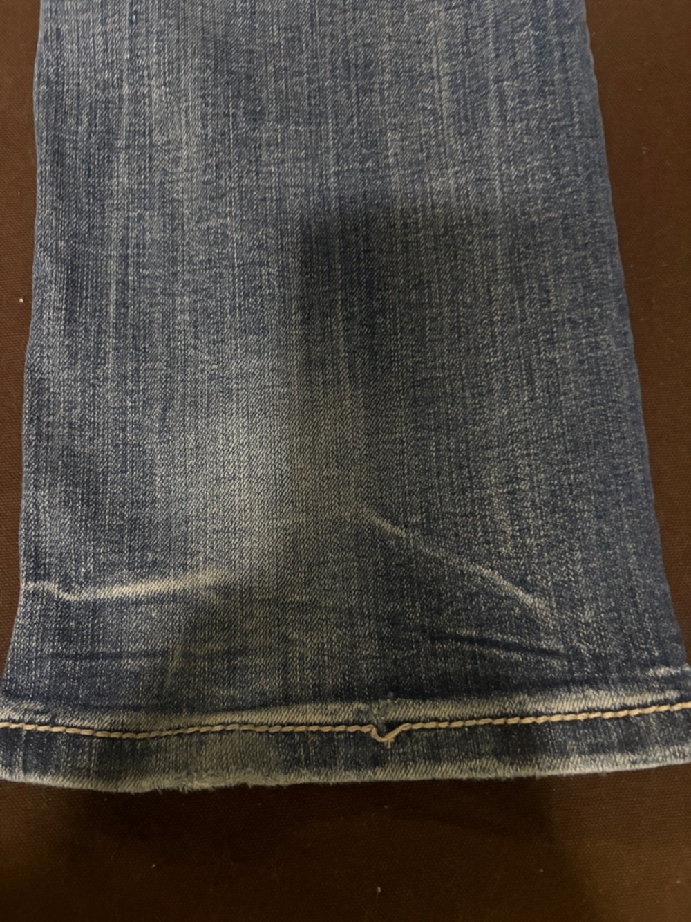 Miss Me signature Straight leg Jeans in Blue Wash Size 30 with an inseam of 31 - Picture 5 of 6